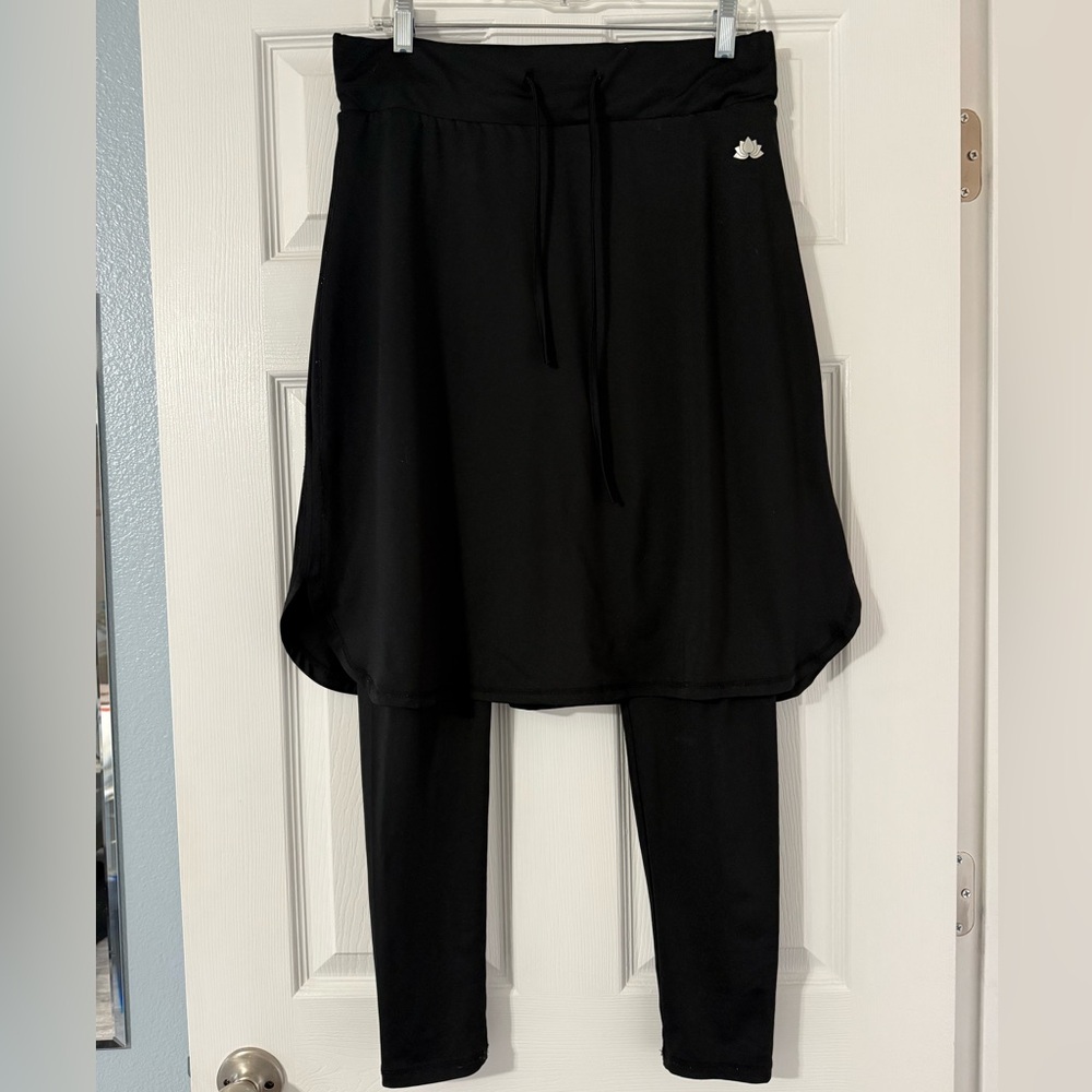 EUC Courtney Toliver Black Shirttail Snoga